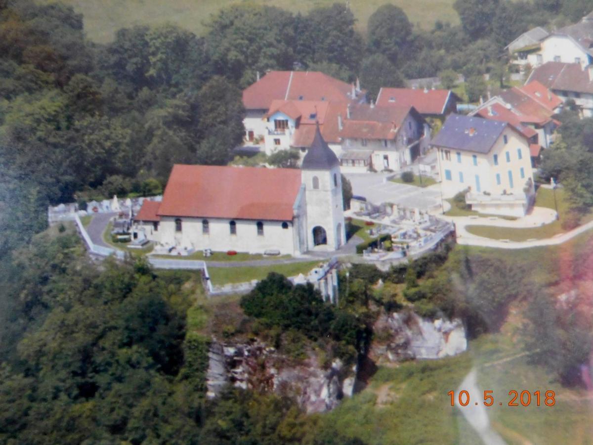 Chez Nous. B & B Bassy Экстерьер фото